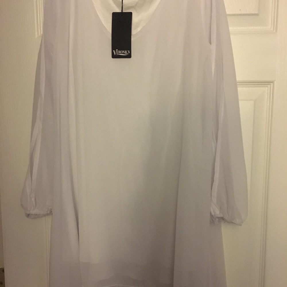 Gorgeous flowing white chiffon dress